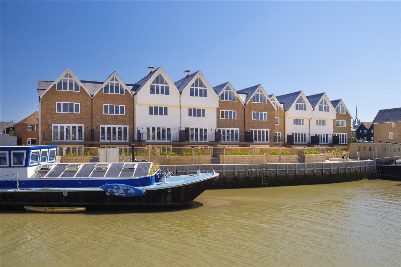 2 Abbey Wharf Image