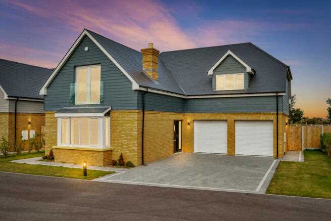 3 Manston Manor Image