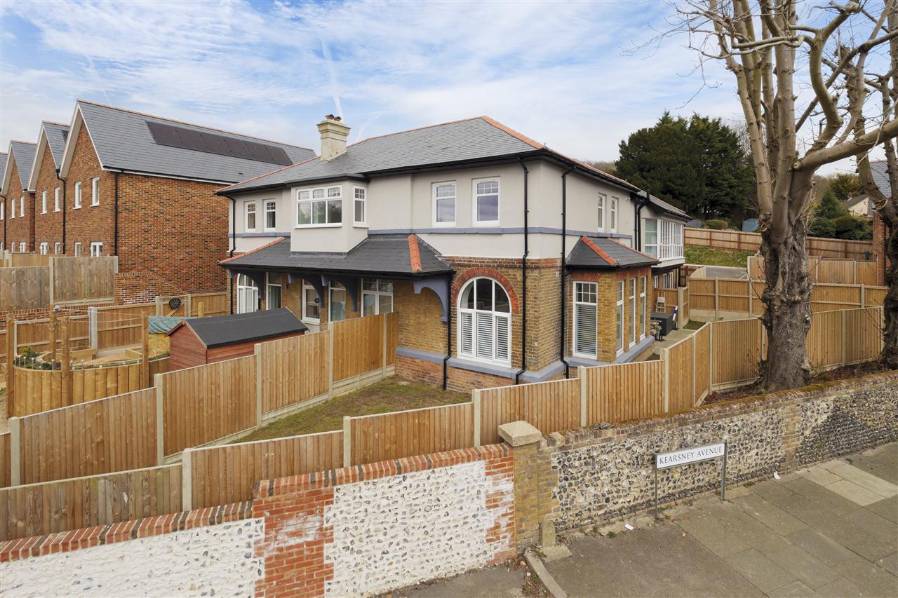 Flat 5, Railway House Image